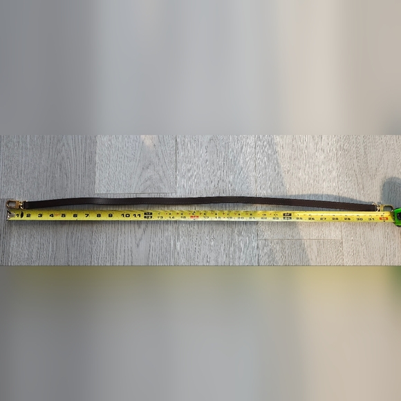 Louis Vuitton Brown Shoulder Strap with Gold Clasps - Picture 3 of 3